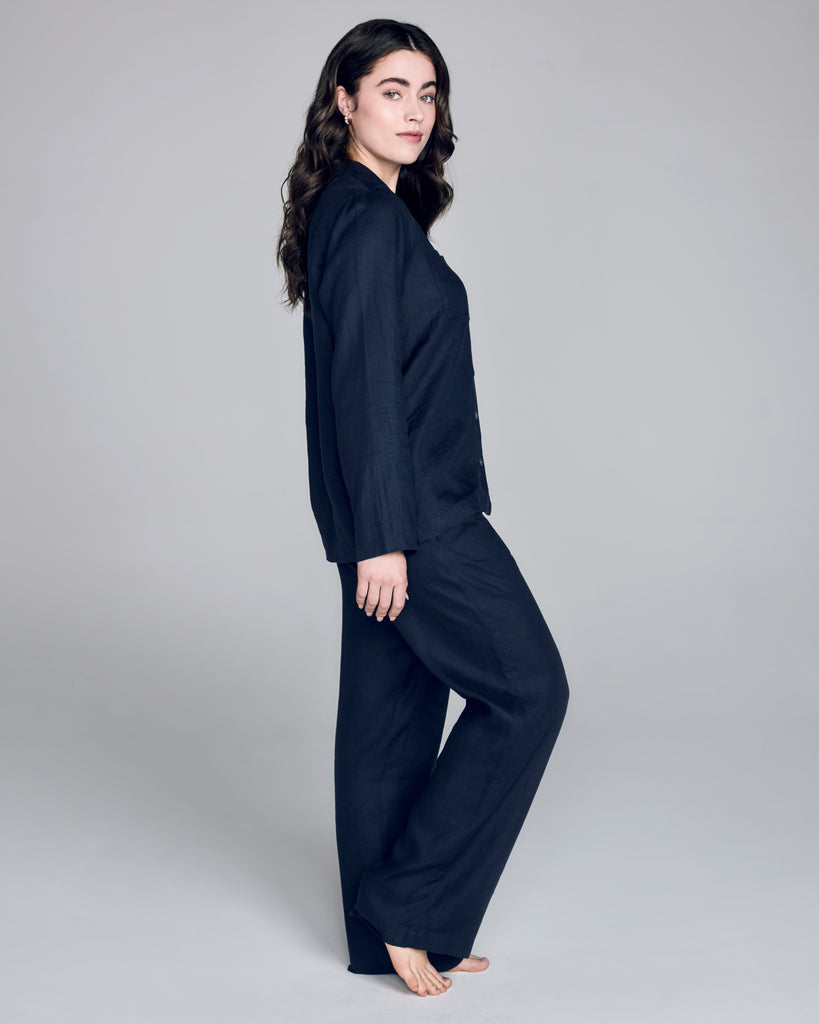 Classic Sicily pajama from Derek Rose is crafted from the highest quality navy blue linen