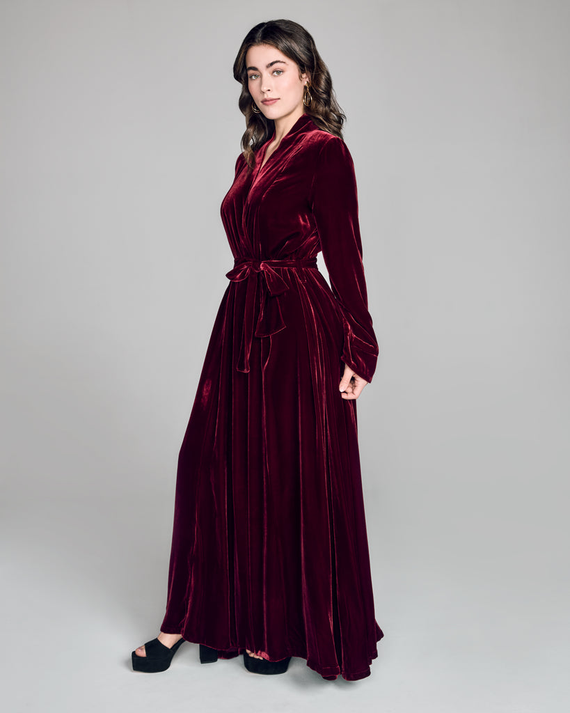 Gilda & Pearl's Sultan Garland robe has belt loops and a matching exterior belt tie for fit