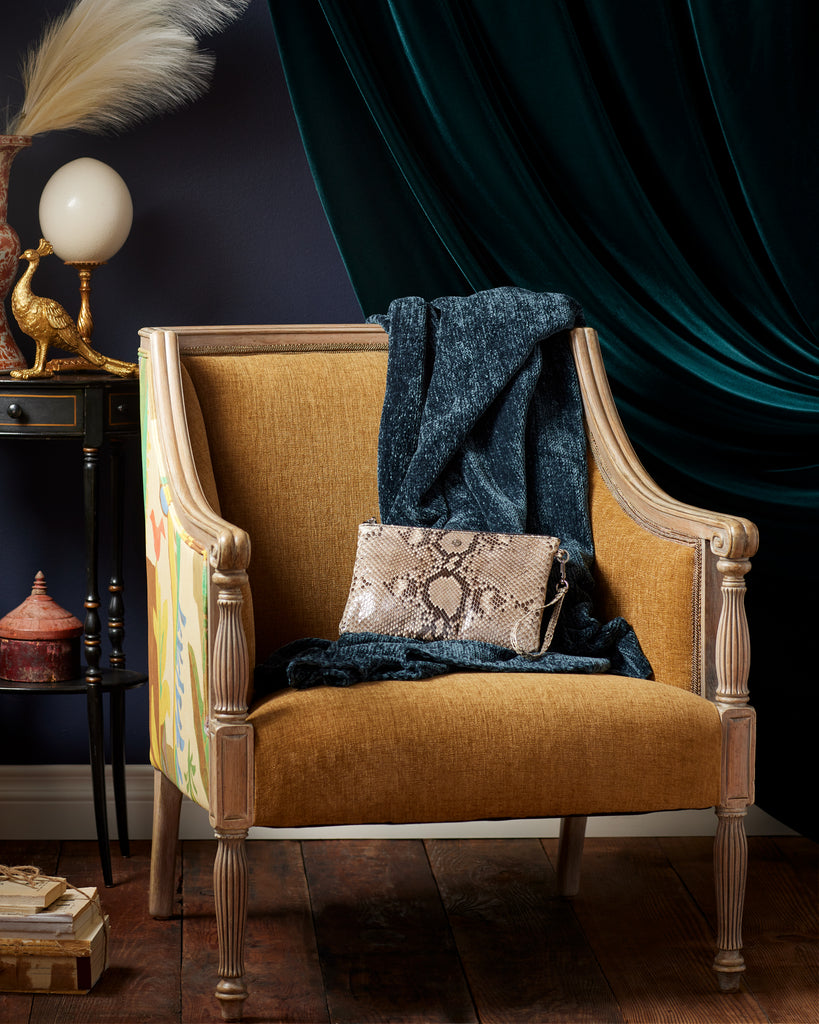 Harbor Island Natural Flat Wristlet Clutch