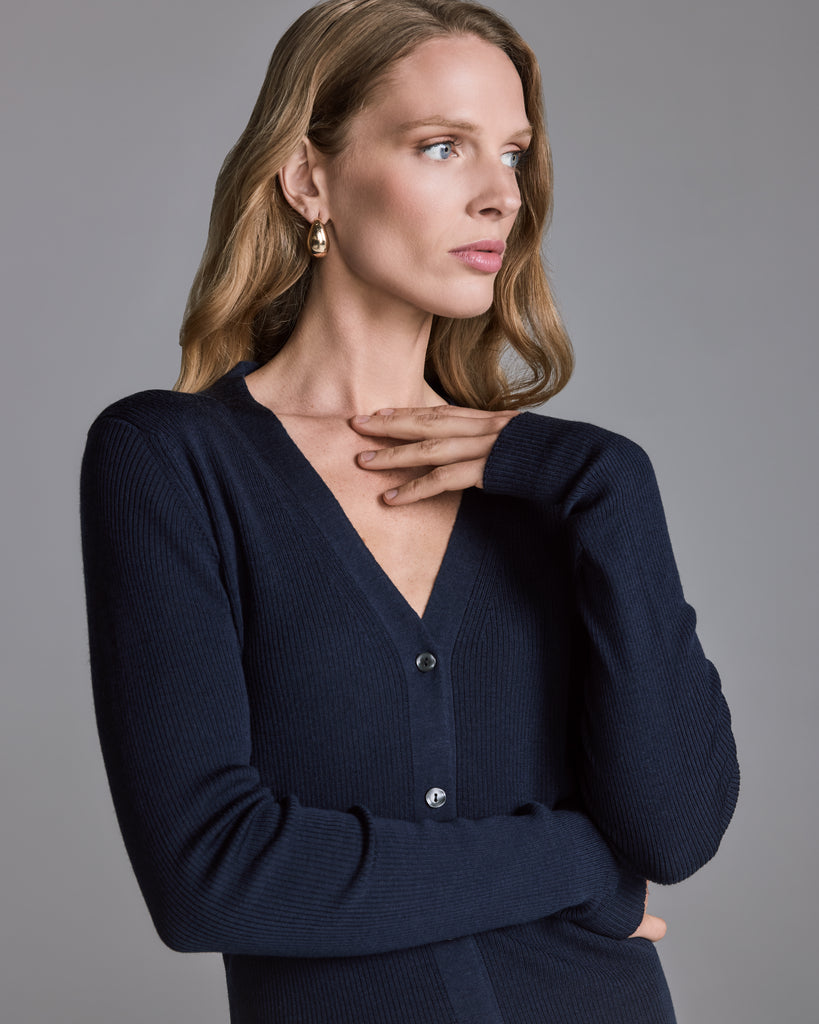 The Jeune cardigan from John Smedley is a long sleeved design with a vee neck and classic button down front&nbsp;