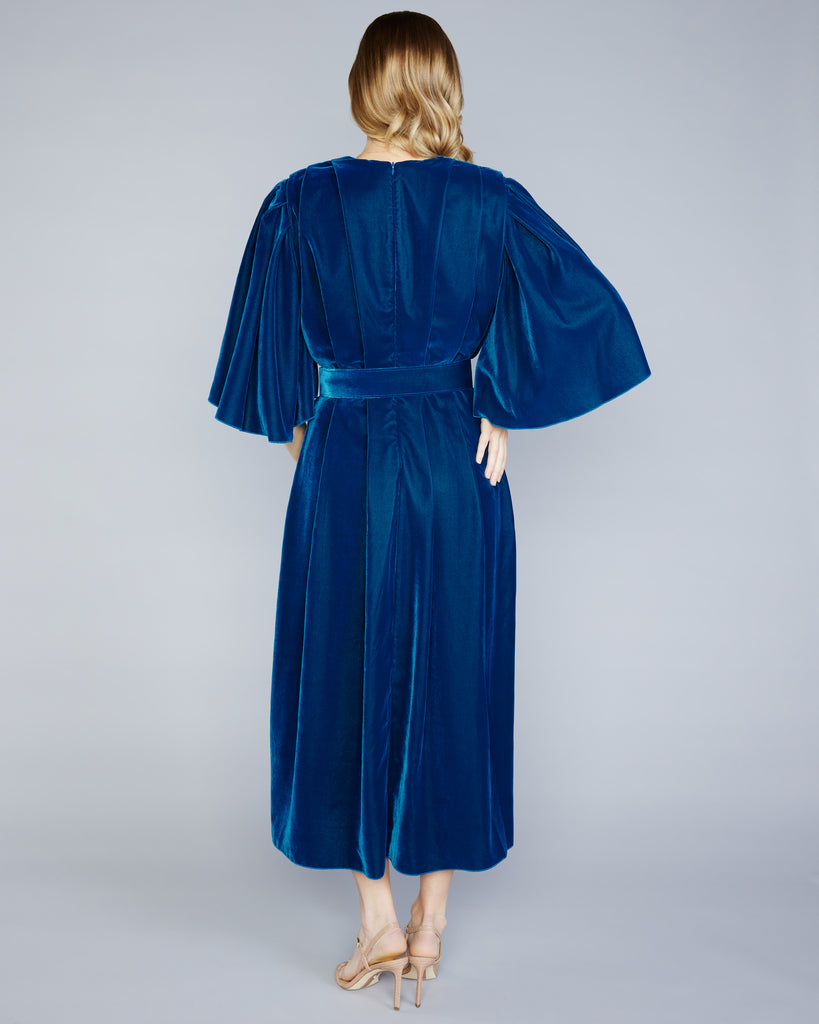 The Stelios Koudounaris Flared Sleeves dress has an elasticized waistband with a removable matching belt