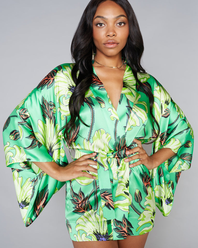 Klements Poison Poppy robe has traditional vented kimono sleeves are lined in silk for exceptional drape, 3/4 length